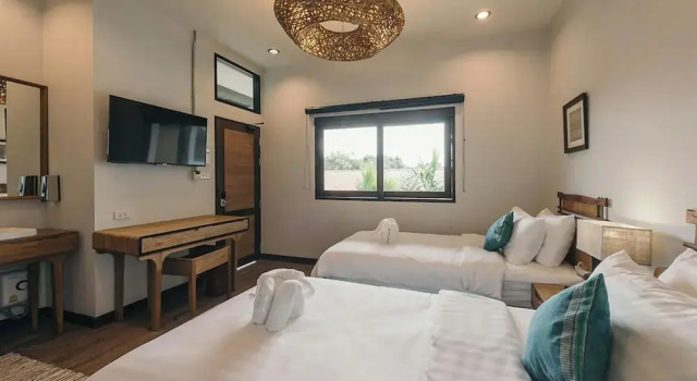 Двухместный номер Standard с балконом 33 Poshtel