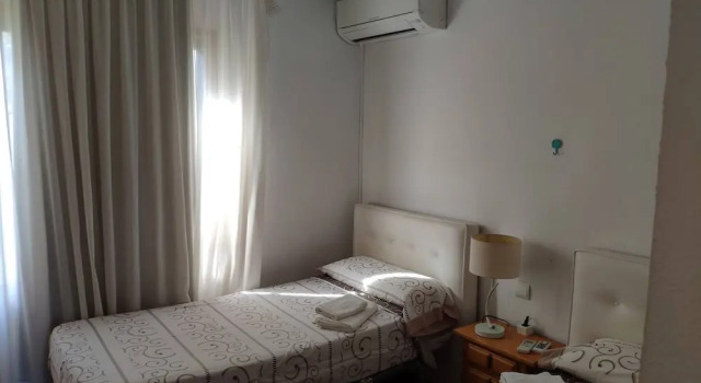 Lovely 2 Bedroom Apartment With Pool