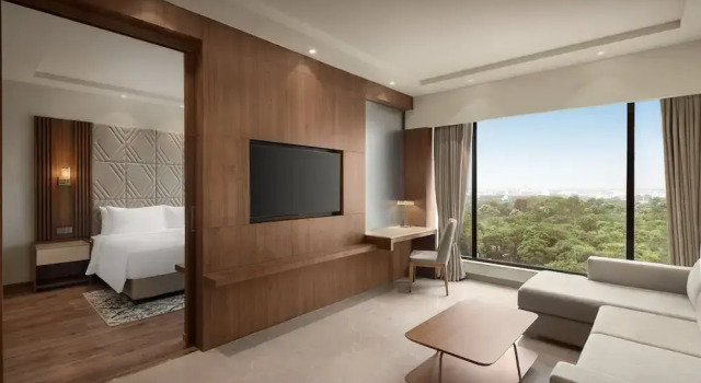 Люкс Premium Radisson Hotel Delhi MG Road