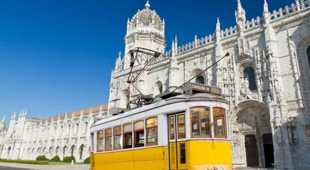 Belem Eyes