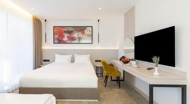 Номер Deluxe Regnum Banya Thermal Hotel