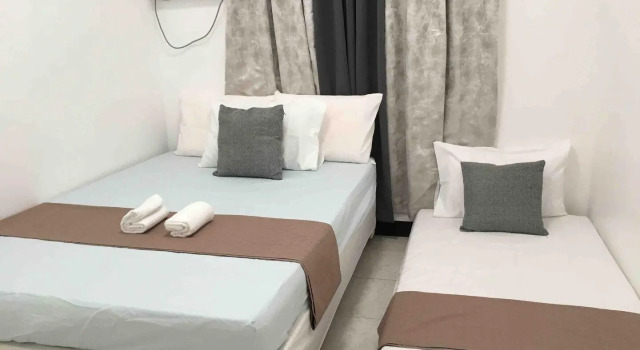 Bolinao Transient House A + Free Breakfast+Netflix, Varaa Hotelli 5 tähden hotellit kohteessa Luzon, 5*