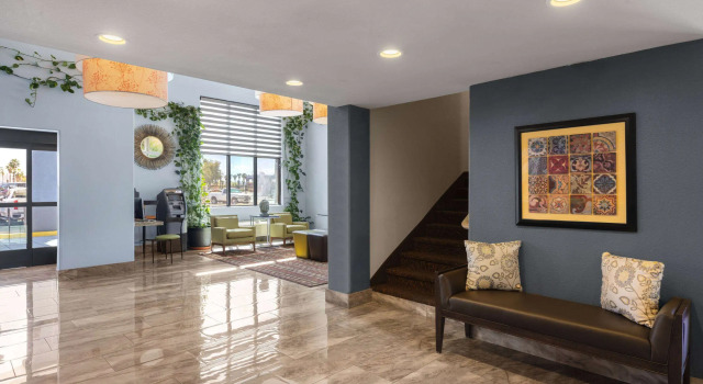 Days Inn and Suites - NW Tucson / Marana, Rezerwuj Hotel Tucson Arizona