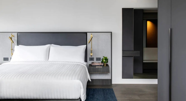 Номер Premium Melbourne Marriott Hotel Docklands