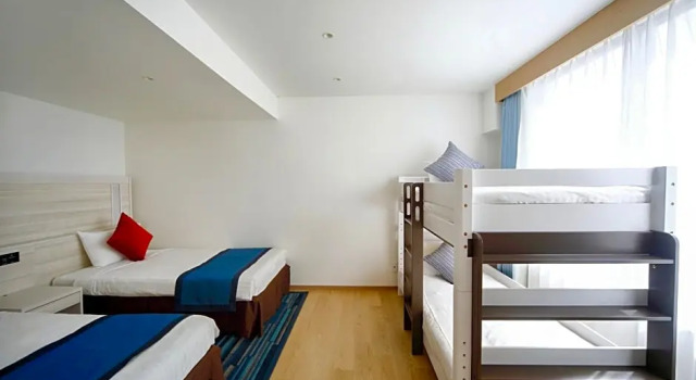 Четырёхместный семейный номер Standard с видом на парк Hotel Breezebay Marina