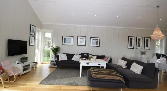 StayPlus Huge Family Home, Rezervovat Vila Vily v Oggevatn, Vila