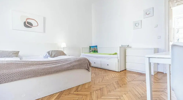 Stylish shared Apt for Longstays Margareten, Up to 5P, Prenota Appartamento Vienna Austria, vicino a Stazione Ferroviaria di Matzleinsdorfer Platz