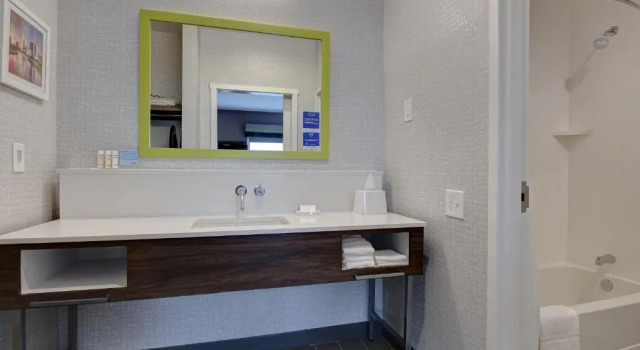 Четырёхместный люкс Hampton Inn & Suites Canal Winchester Columbus