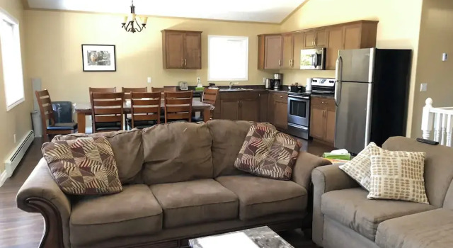 Семейный коттедж с 4 комнатами Escarpment Heights Motel