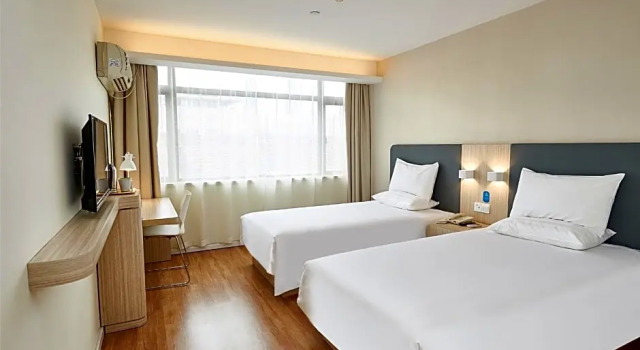 Двухместный номер Standard Hanting Hotel Zhengzhou East Haihang Road