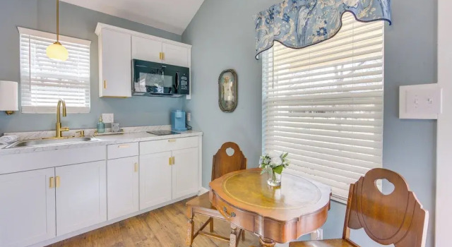 Коттедж Half-mi to Dtwn: New Cottage in Jefferson!