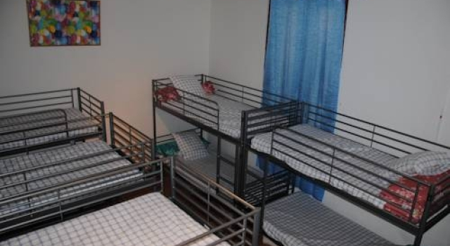 Platero Hostel World, Забронировать Хостел центр города Мадрид, рядом с Дом-музей Лопе де Вега