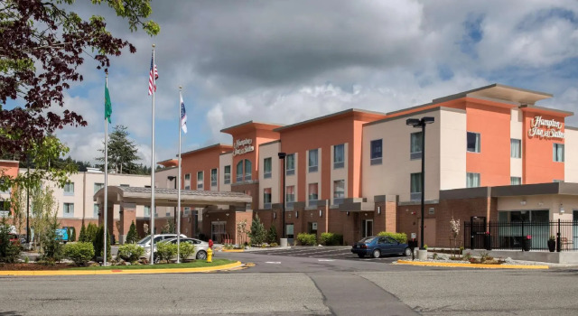 Номер Executive Hampton Inn & Suites Seattle/Redmond Wa