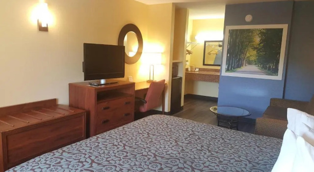 Номер Deluxe Days Inn by Wyndham Trenton