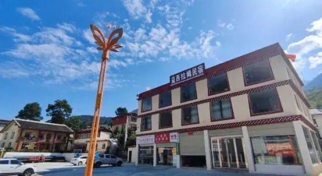 Yissim B&B, Varaa Bed and Breakfast Hotellit Sichuan pysäköinnillä, Pysäköinti