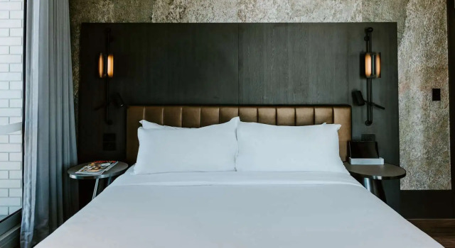 Номер Standard The Motley Hotel Richmond, Tapestry Collection by Hilton