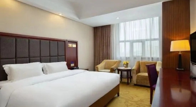 Люкс Deluxe Barony Hotel Yueyang