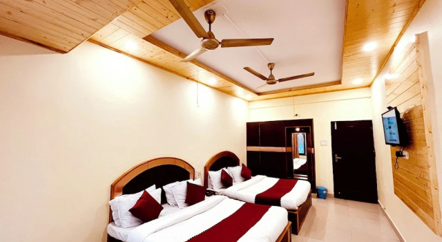 Семейный номер Standard Hotel Amit - 5 Mins Drive to Airport