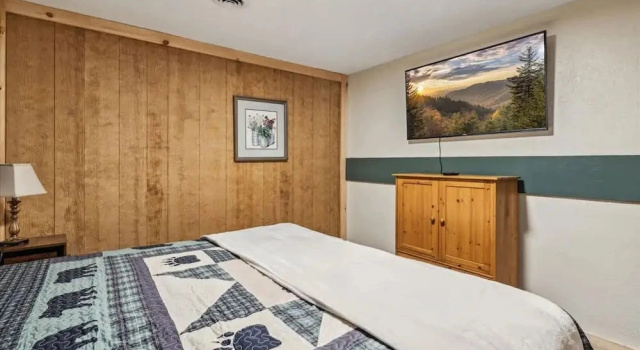 Stone Haven Cabin by Beyond Expectations With Hot Tub, Забронировать Апартаменты/квартира Апартаменты Great Smoky Mountains National Park, Апартаменты/квартира