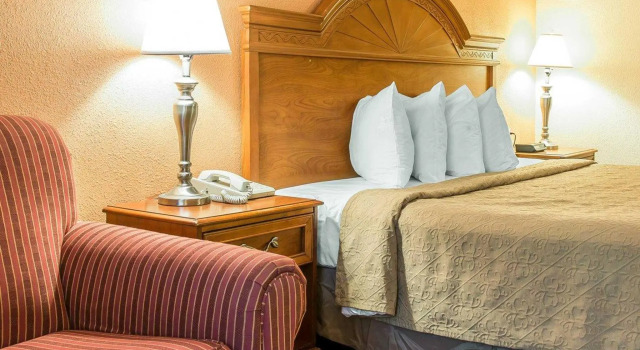 Номер Standard Quality Inn Gaylord
