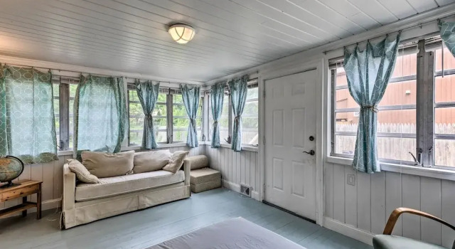 Hamptons Bay Home on Shinnecock Bay w/ Yard!, Book Hotel Hampton Bays The Hamptons