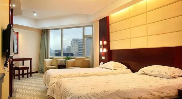 Weihai Weisheng Hotel, Prenota Hotel Hotel a Shandong con parcheggio, Parcheggio