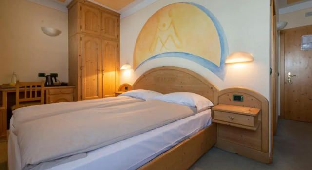 Двухместный номер Standard с балконом Hotel "La Suisse"