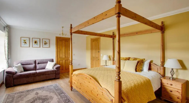 Номер Deluxe Home Farm B&B - Sunflower Room