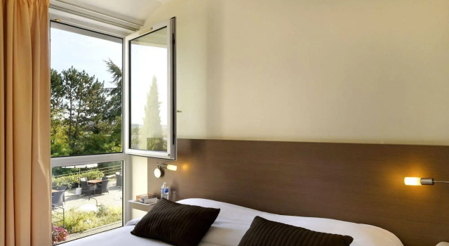 Logis Luccotel Cosy, Book Hotel Hoteller i Loches med parkering, Parkering