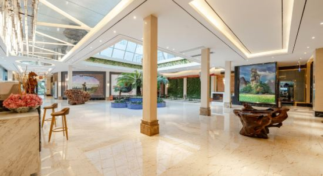 Xingren V Plus Boutique Theme Hotel, Rezerwuj Boutique Hotel Hotele butikowe w Qianxinan, Boutique Hotel