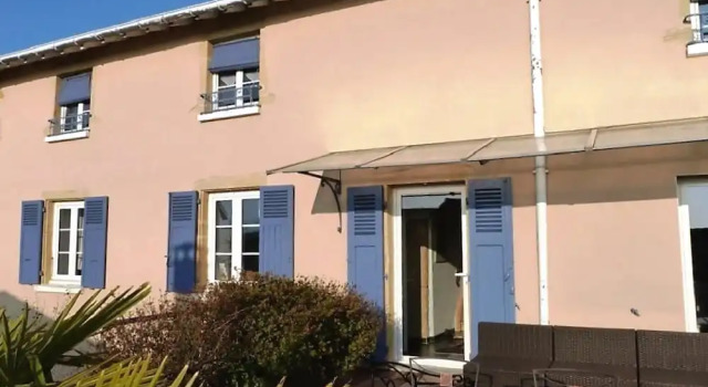 Au Coeur Du Beaujolais, Rezerwuj Hotel Hotele w Rhône z parkingiem, Parking