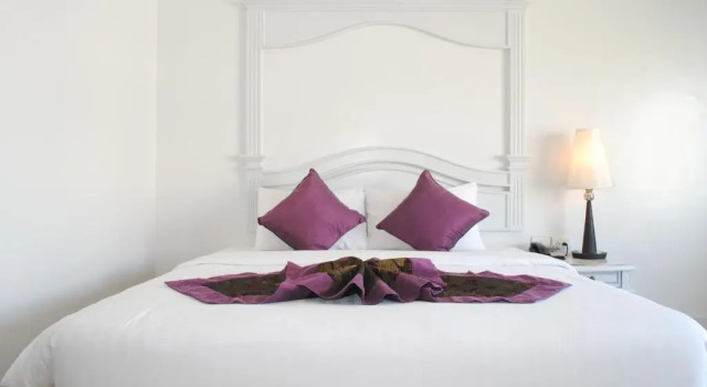Двухместный номер Deluxe CH Hotel