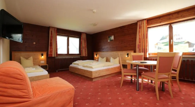 Двухместный семейный номер Standard T3 Alpenhotel Garfrescha