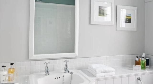 Номер Superior Bath Arms Hotel