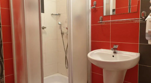 Трёхместный номер Standard Motel Comet