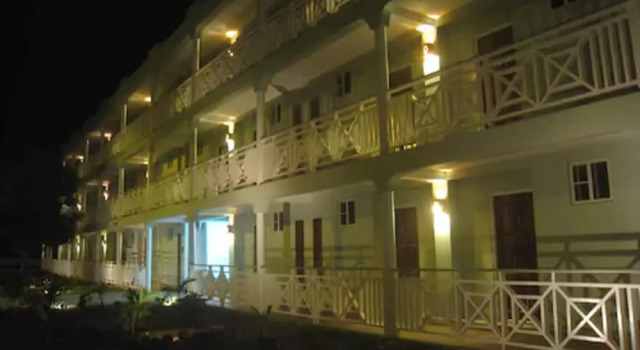 Kalinago Beach Resort, Rezervați Stațiune Hoteluri în St. George's cu parcare, Parcare