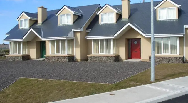 Baile na Ngall, Boek Hotel Ballydavid 