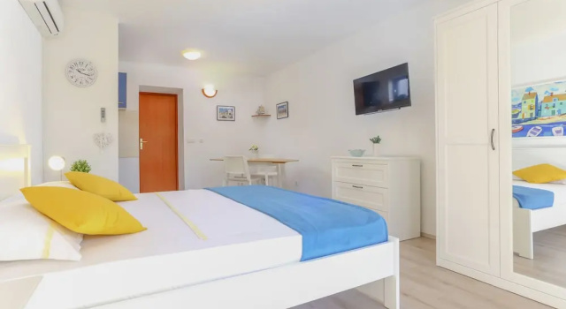Студия Цокольный этаж Guest House Kovacevic