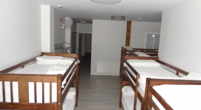 Кровать в общем номере Pensión La Bilbaina - Albergue Logroño