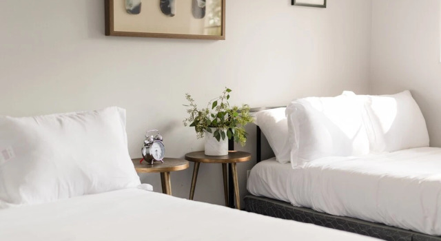 Cobalt - Modern Getaway w Pool - Close To Old Town