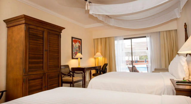 Четырёхместный номер Premium Holiday Inn Merida by IHG