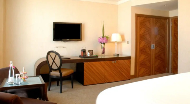 Одноместный номер Standard Kenzi Tower Hotel