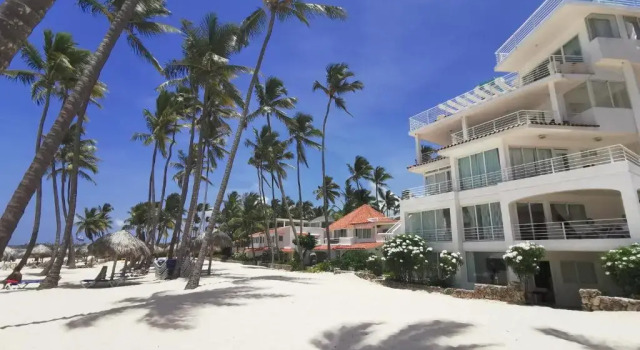 Апартаменты Deluxe Tropical Villas at Los Corales Beach