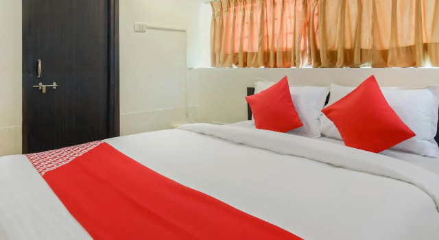 Spot on 27638 Jay Radhe, Prenota Hotel Bātwa Gujarat