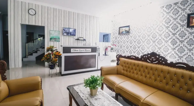 Elton Guest House By RedDoorz, Rezerwuj Pensjonat Medan Sumatra