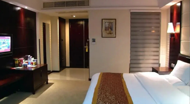 Cause Way Bay Holiday Hotel- Wenling, Book Hotel Wenling Zhejiang