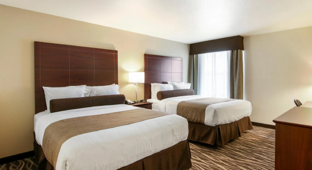 Четырёхместный номер Standard Cobblestone Inn & Suites - Menomonie/UW-Stout