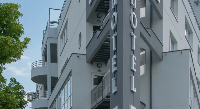 Brit Hotel Le Lodge, Book Hotel Strasbourg 