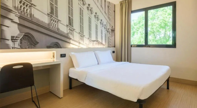 Трёхместный номер Standard B&B Hotel Faenza