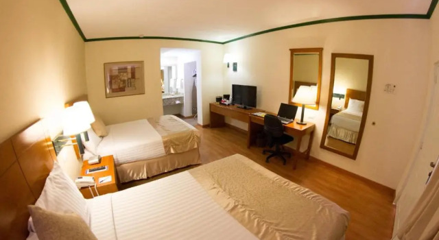 Четырёхместный номер Deluxe Hotel Las Misiones